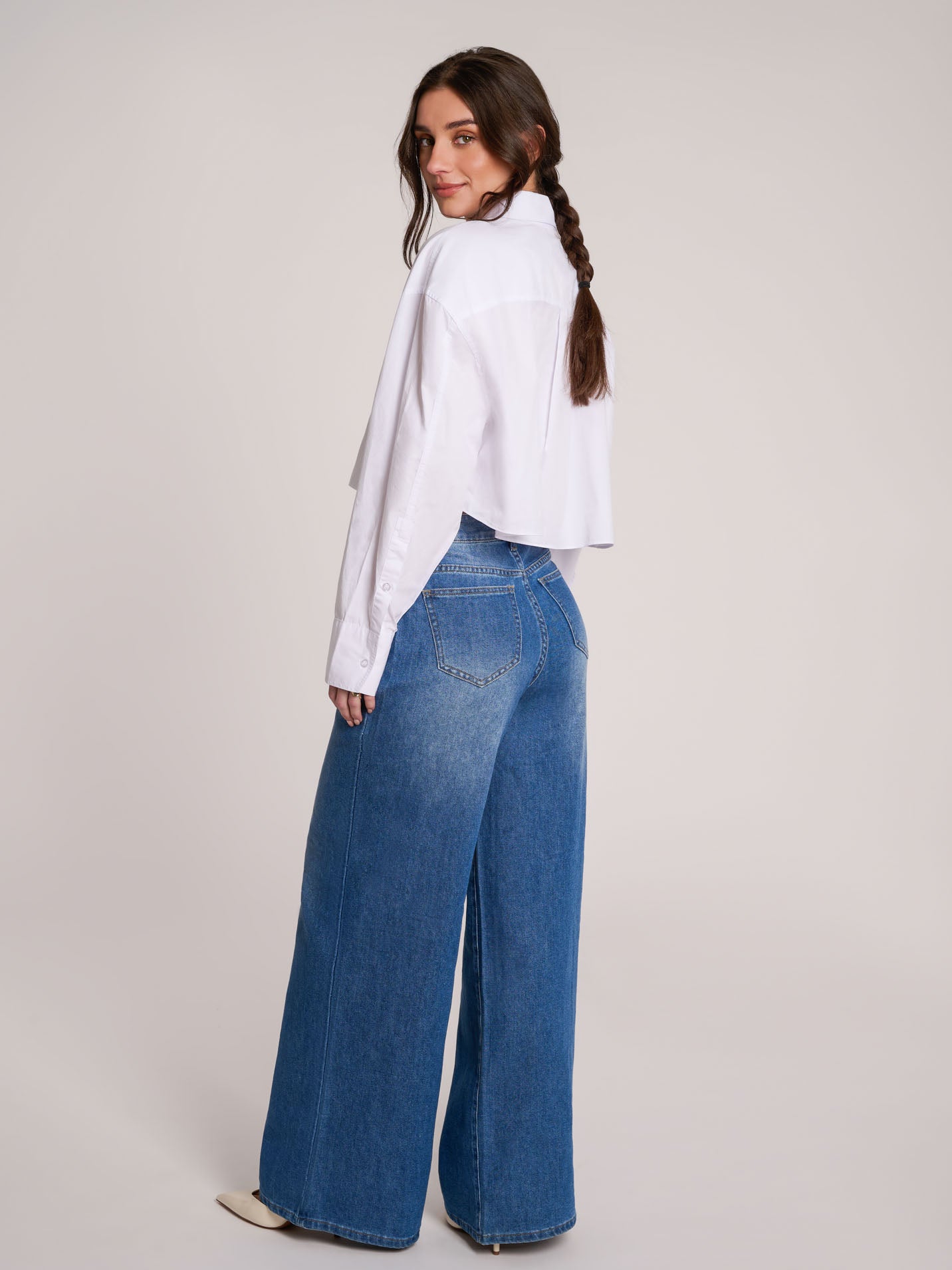 LILY WIDE - HIGH RISE JEAN / CROCUS