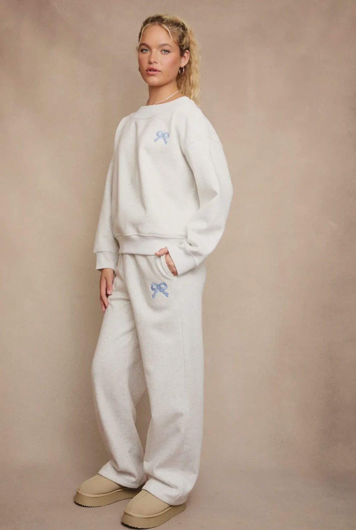 Something Blue Bow Sweat Set