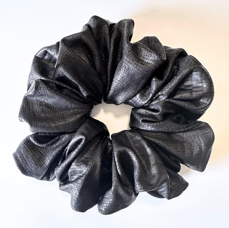 Cold Crowns x Dots and Baubles Scrunchies