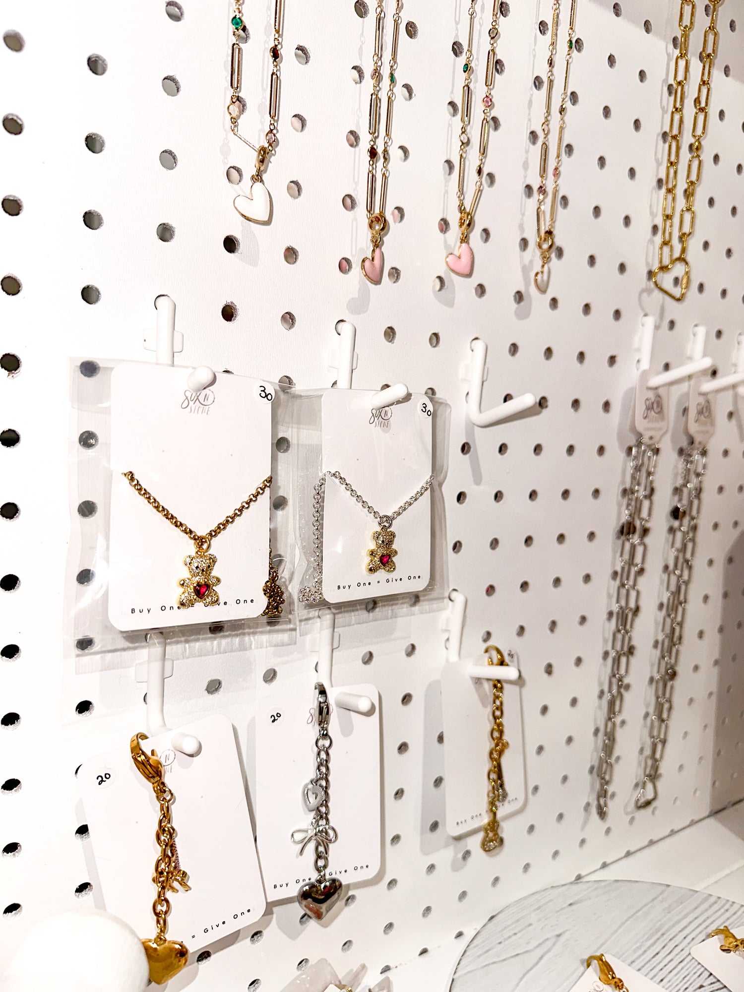 Six n Stone x Dots and Baubles