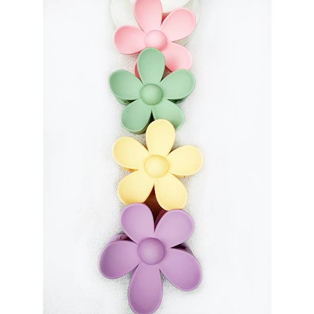 Pastel Daisy Clips