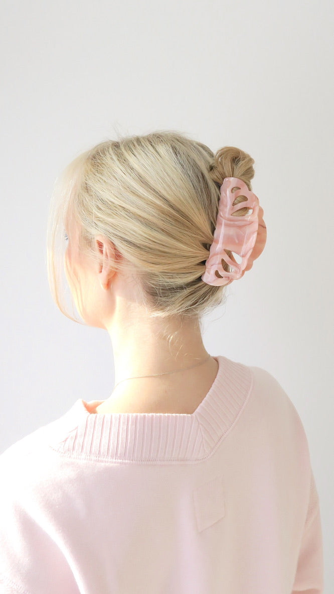 HEIRLOOM CLIP - PINK CHIFFON