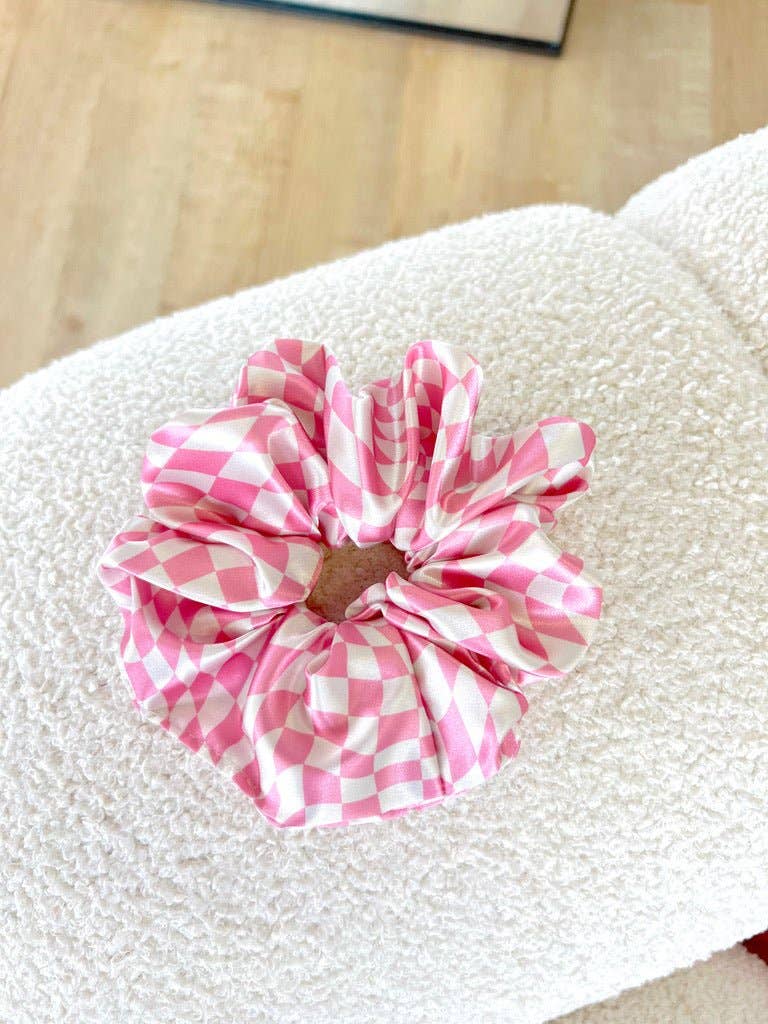 GROOVY PINK CHECKER - Printed Silk Scrunchie