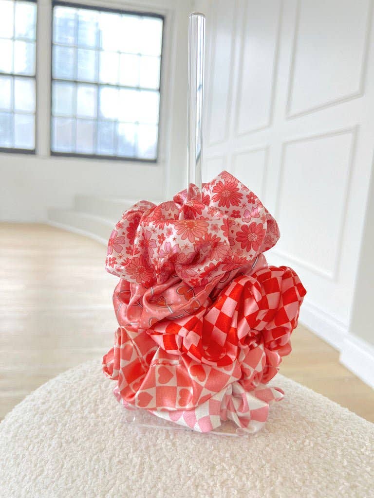 GROOVY PINK CHECKER - Printed Silk Scrunchie