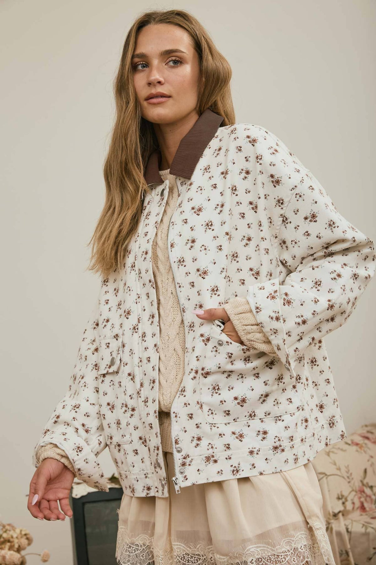 Evelyn FLORAL CORDUROY COLLAR BUTTON DOWN DENIM JACKET