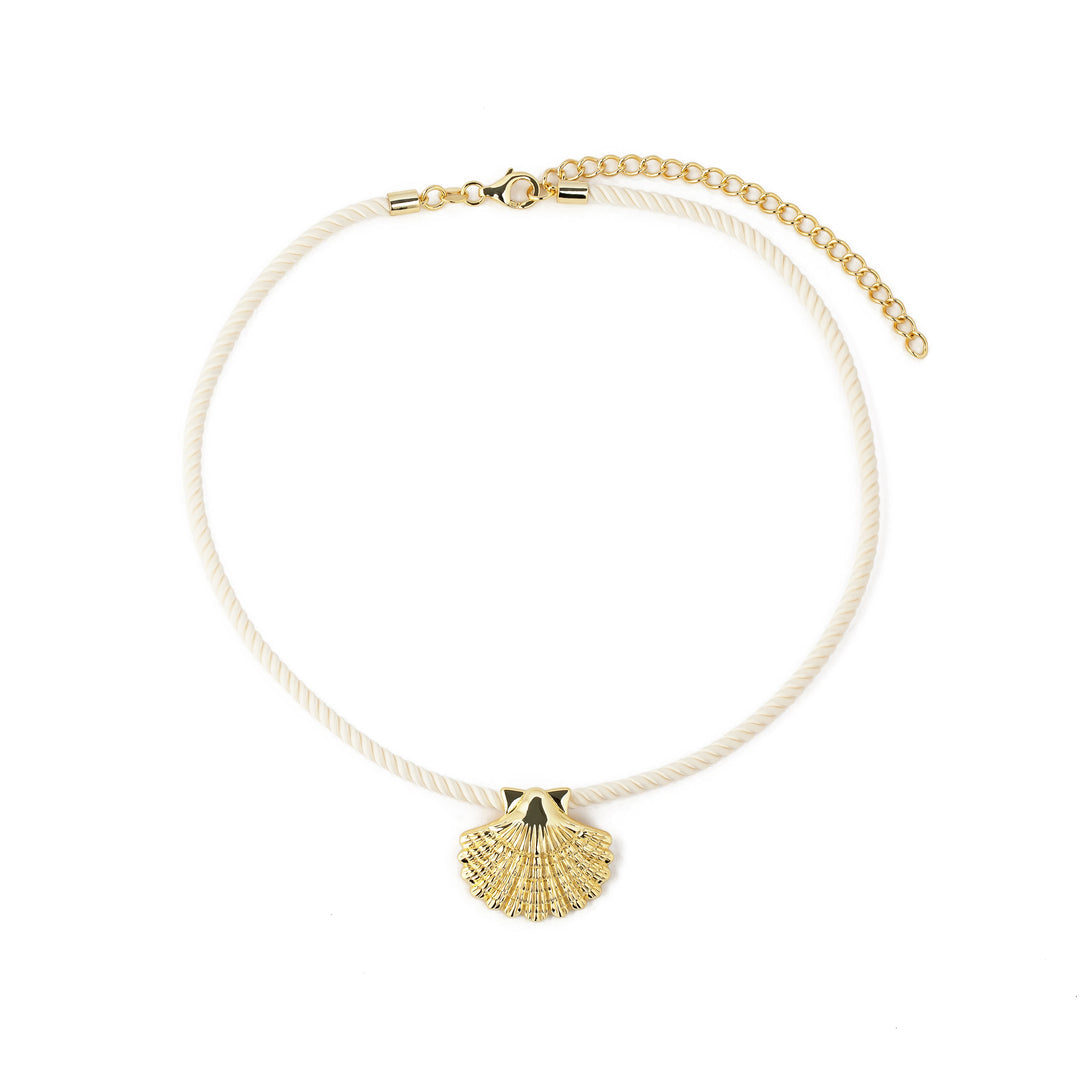 Laudy Necklace