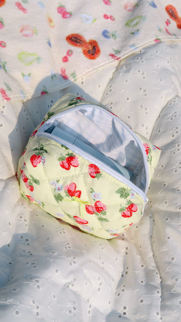 X-SMALL MAKEUP BAG - YELLOW STRAWBERRY