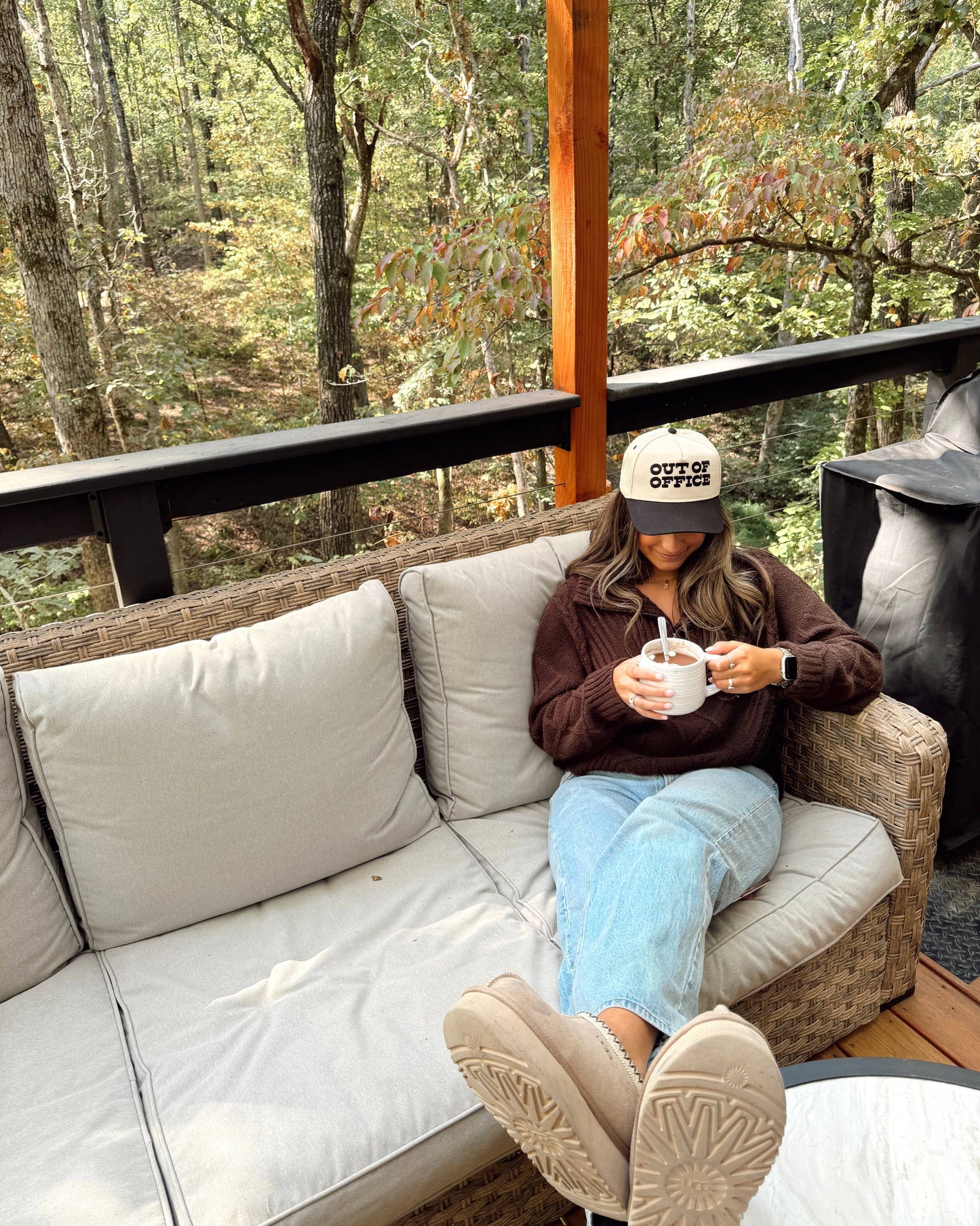 Out of Office - Vintage Trucker Hat: Blue