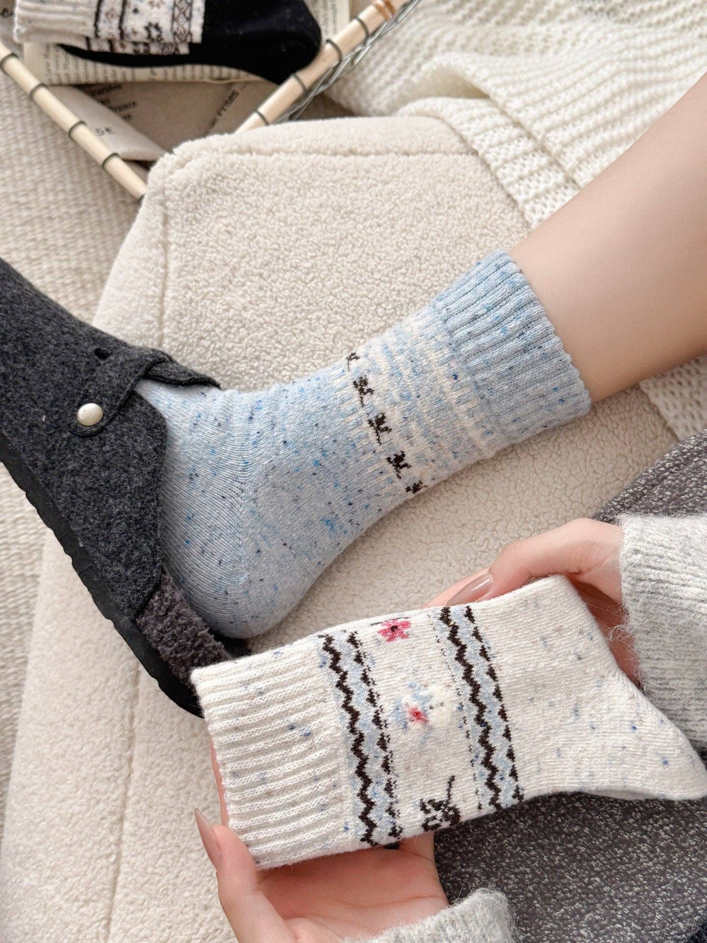 Retro Mid-Calf Socks with Snowflakes