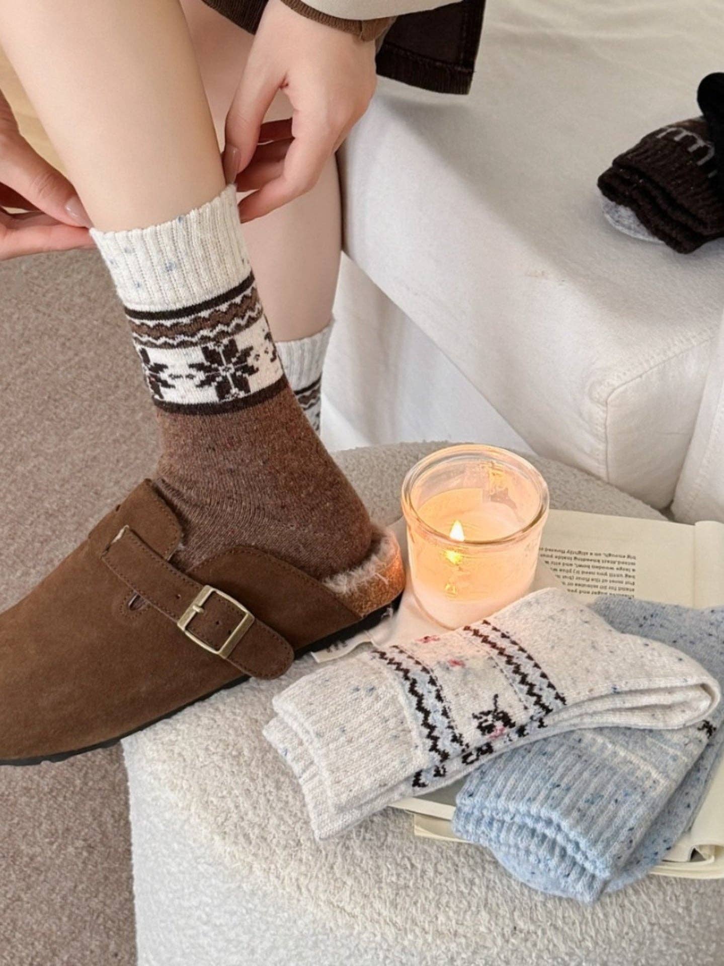 Retro Mid-Calf Socks with Snowflakes