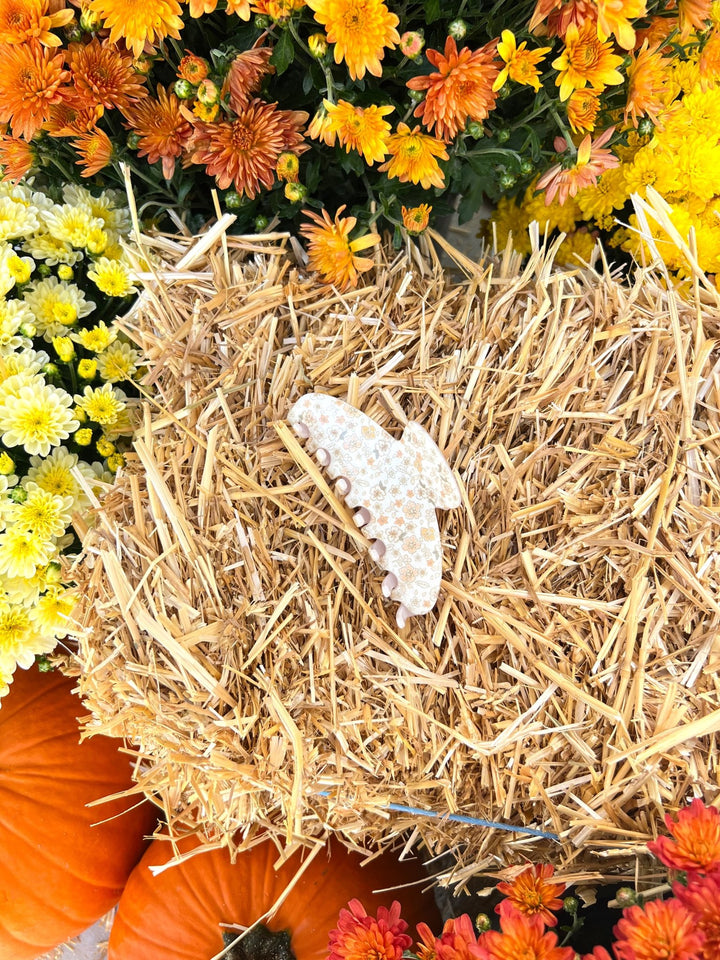 ROUNDED CLAW CLIP - WHITE FLORALS
